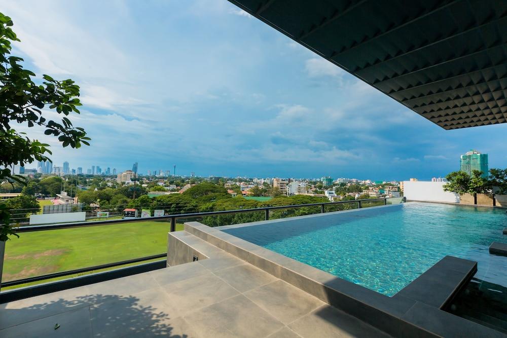 Me Colombo Hotell Eksteriør bilde